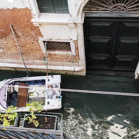 Rialto Corte Dei Sansoni Canal View By Wonderful Italy Wenecja Zewnętrze zdjęcie